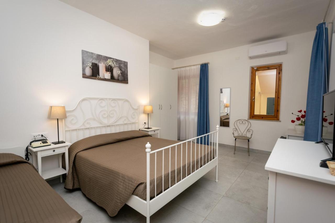 Hotel Anna Fetovaia Buitenkant foto