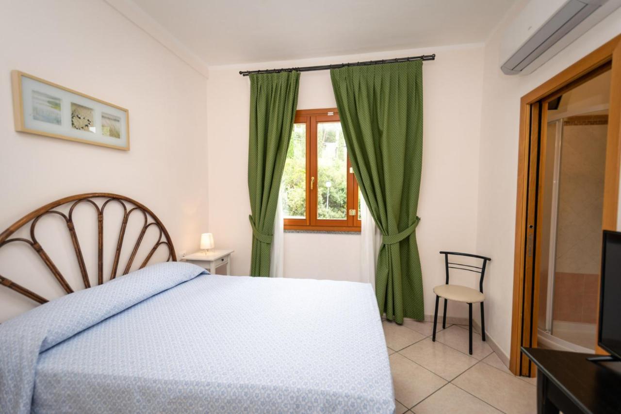 Hotel Anna Fetovaia Buitenkant foto