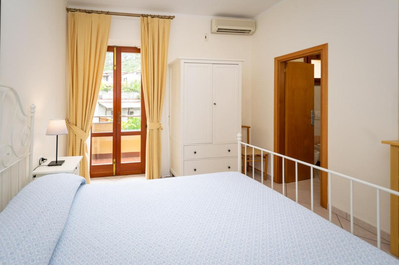 Hotel Anna Fetovaia Buitenkant foto