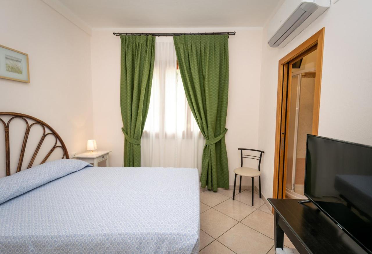 Hotel Anna Fetovaia Buitenkant foto