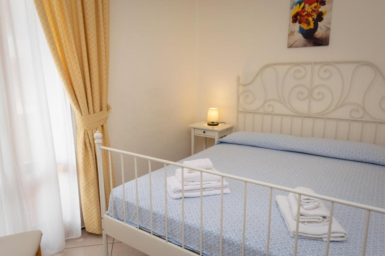 Hotel Anna Fetovaia Buitenkant foto